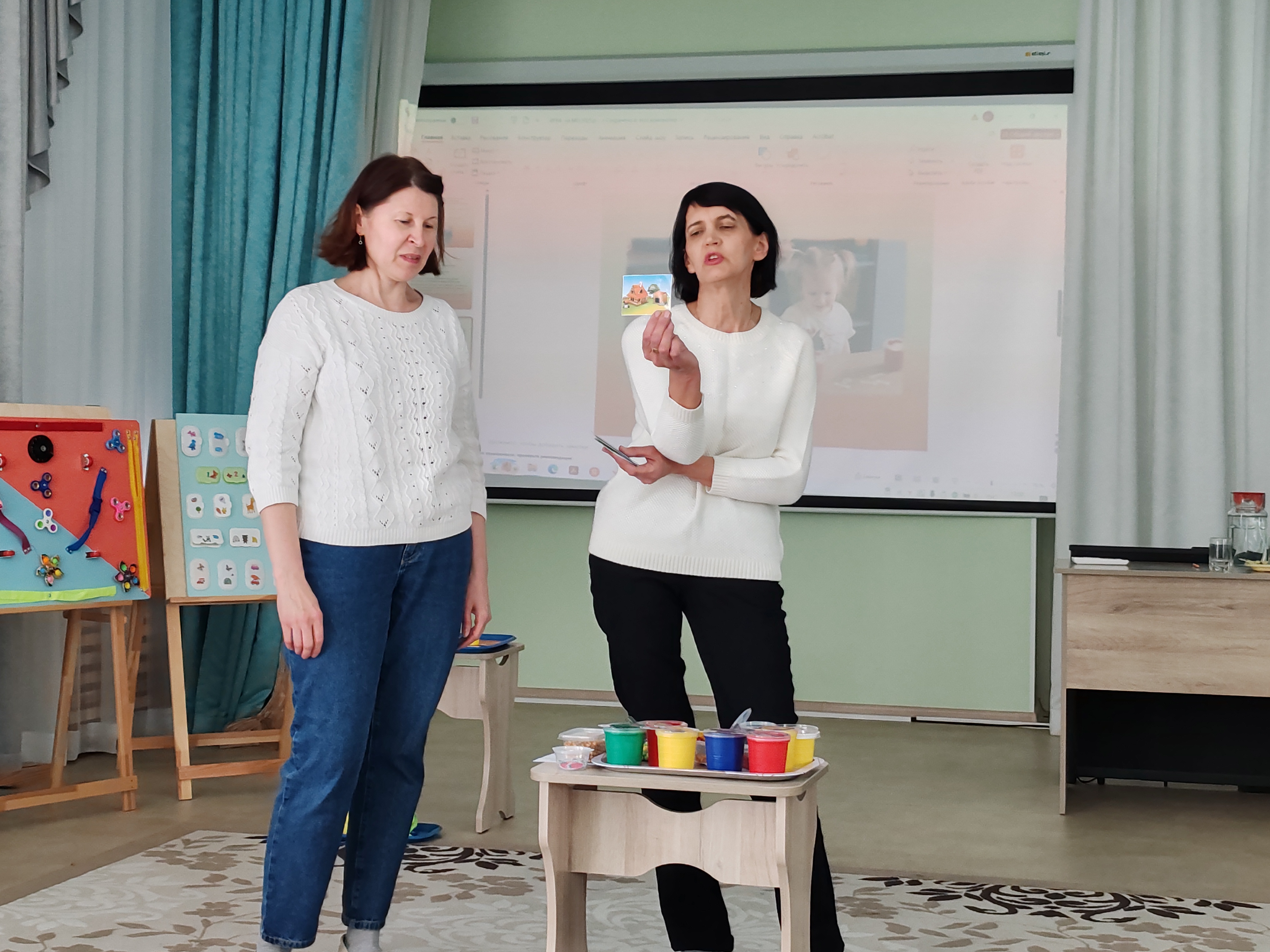 prezentaciya_didakticheskoy_igry_umnye_stakanchiki_vospitateli_madou_25_ryabinka_minenko_galina_petrovna_vitmer_oksana_pavlovna.jpg